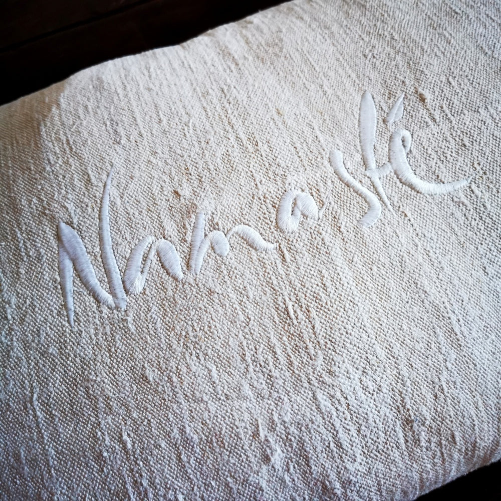 Kissenhülle Bauernleinen "Namasté"