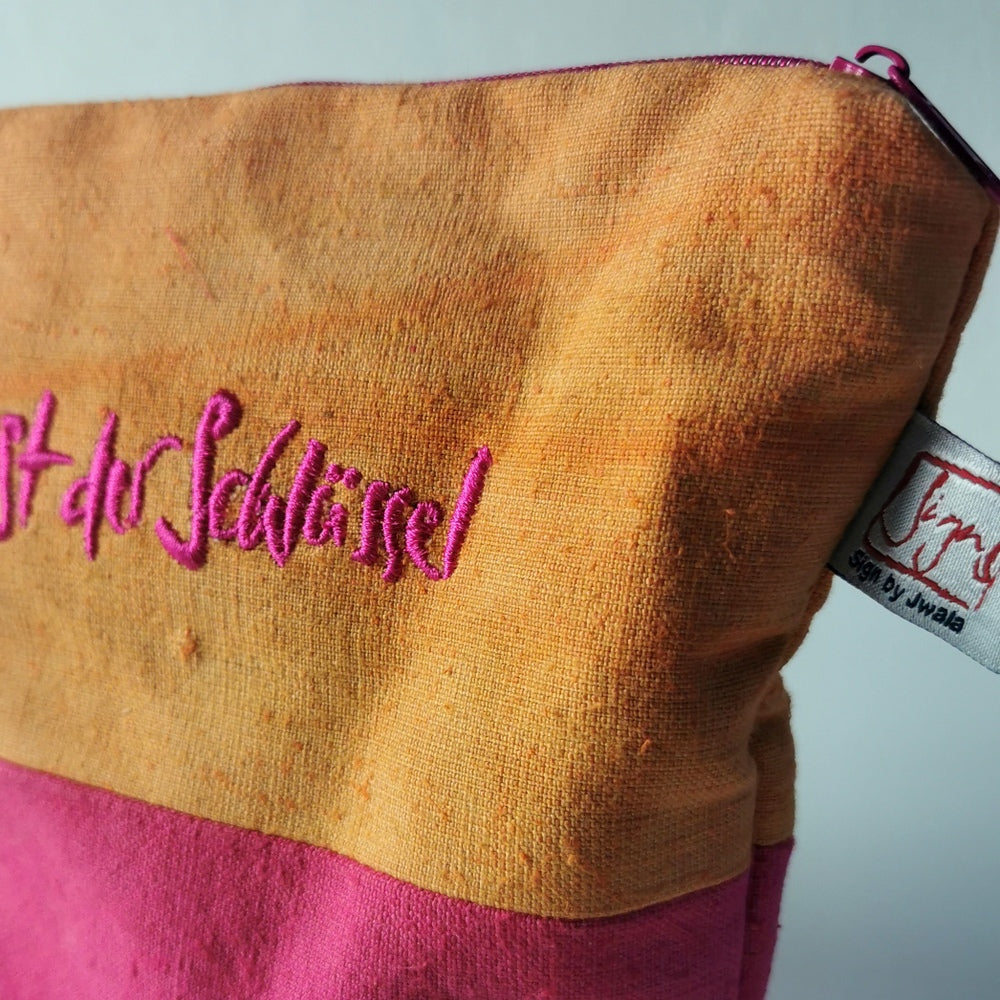 Kosmetiktasche "Liebe ist der Schlüssel"