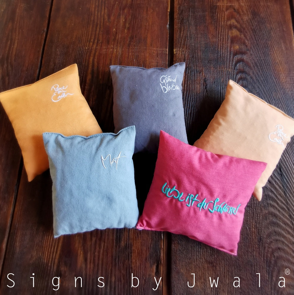 Kleines Zirbenkissen "G'sund bleiben" Grau