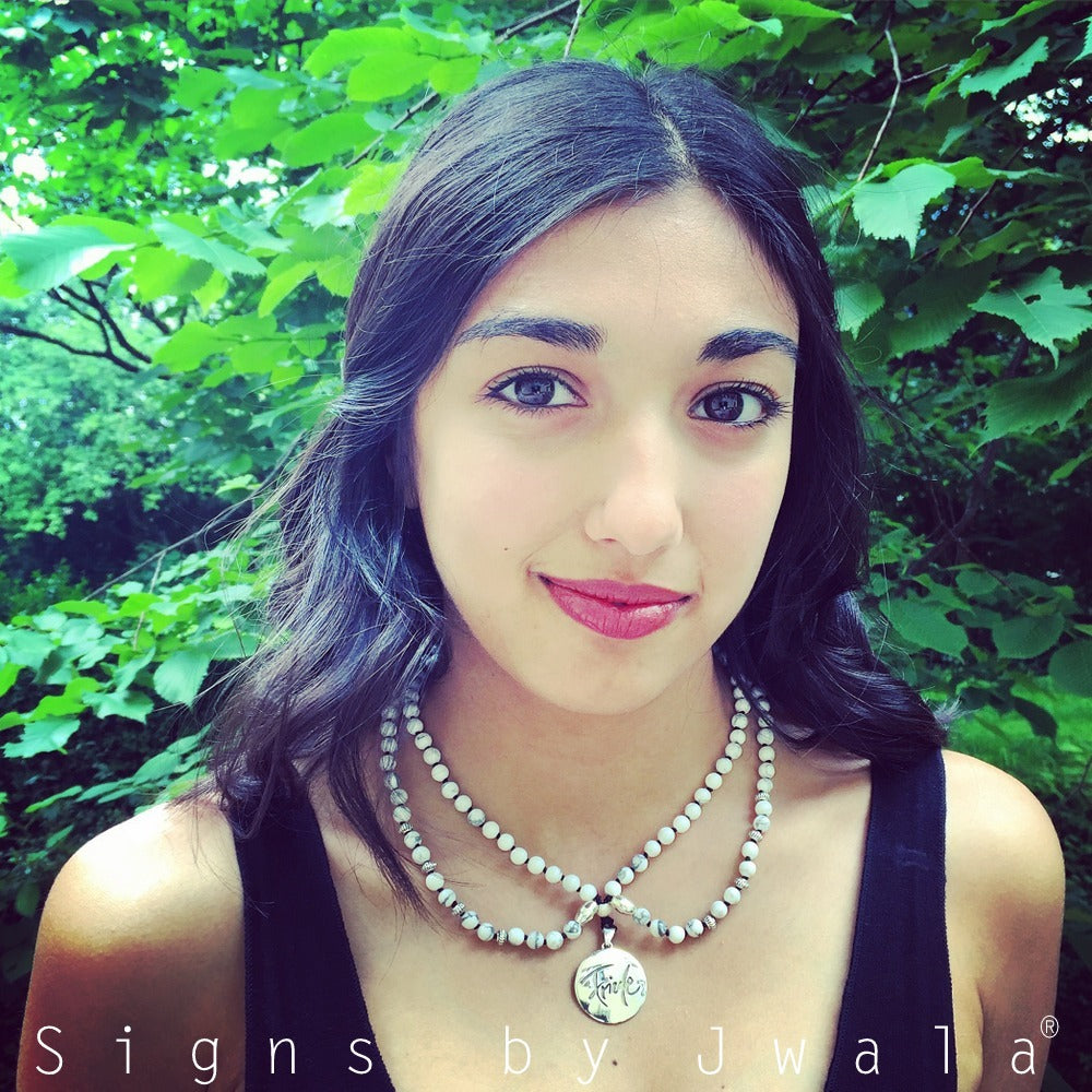 Friede-Collier (Howlith)