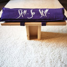 Zirbenholz-MeditationsHocker "Still. So still"