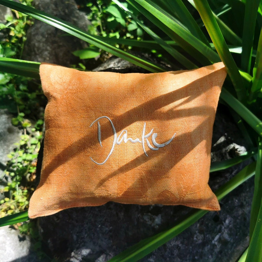 Kleines Zirbenkissen "Danke"