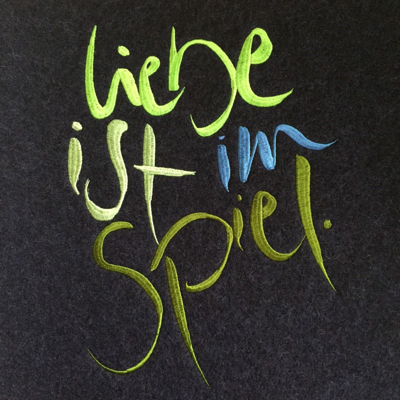 Flachkissen "Liebe ist im Spiel"