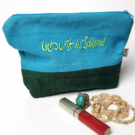 Kosmetiktasche "Liebe ist der Schlüssel"
