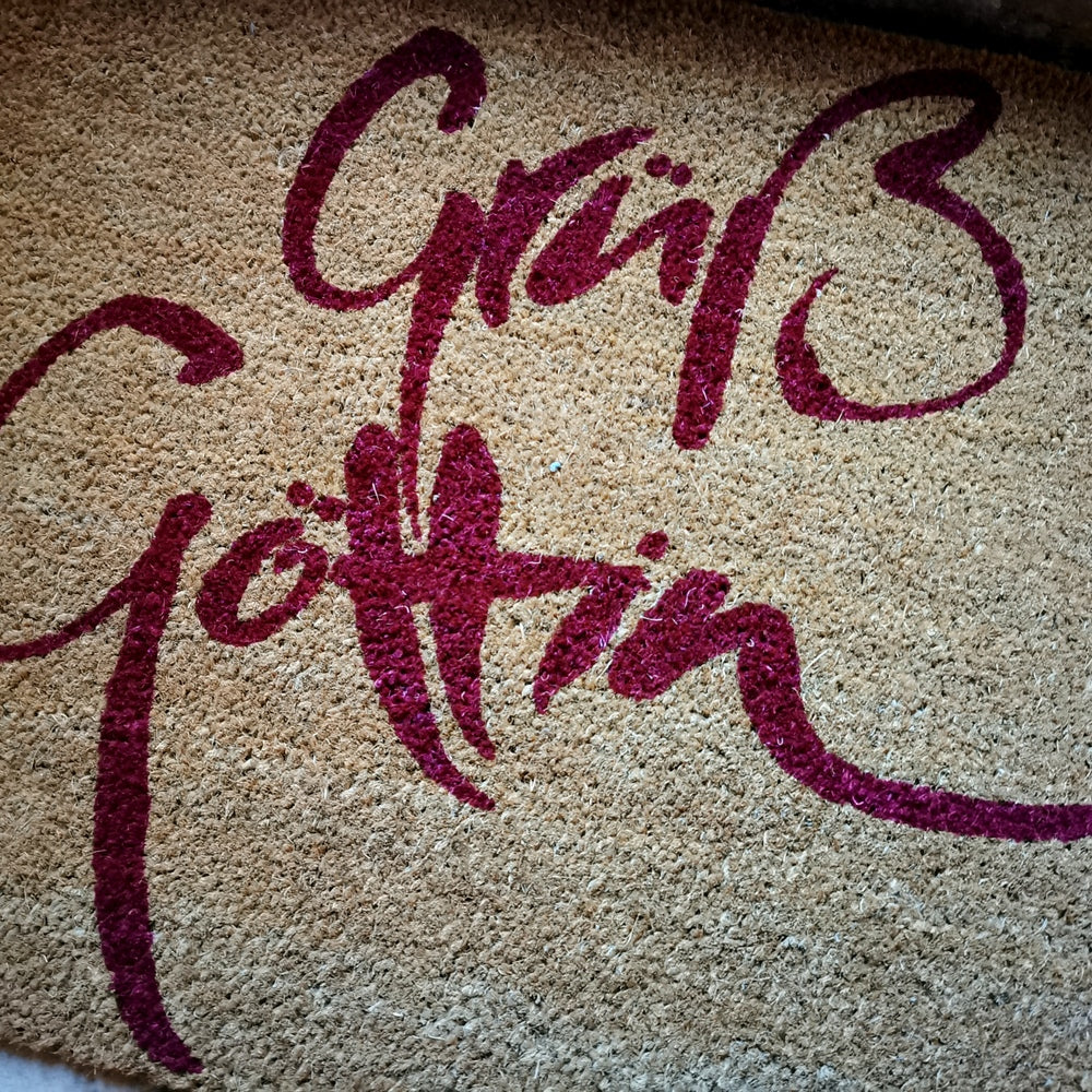 Fußmatte "Grüß Göttin" Rot