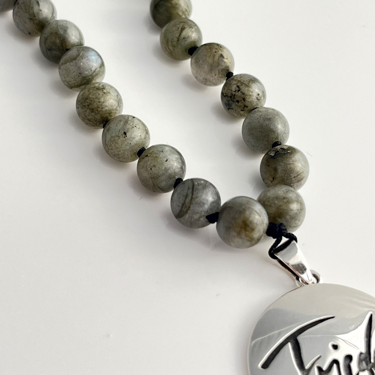 Friede-MännerMala (Labradorit)