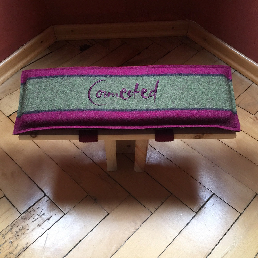 Zirbenholz-MeditationsHocker "Connected"