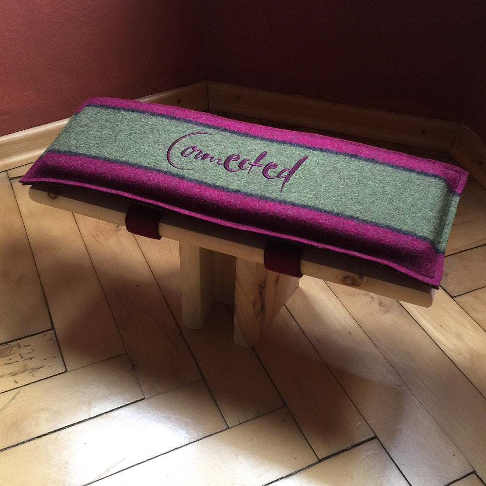 Zirbenholz-MeditationsHocker "Connected"