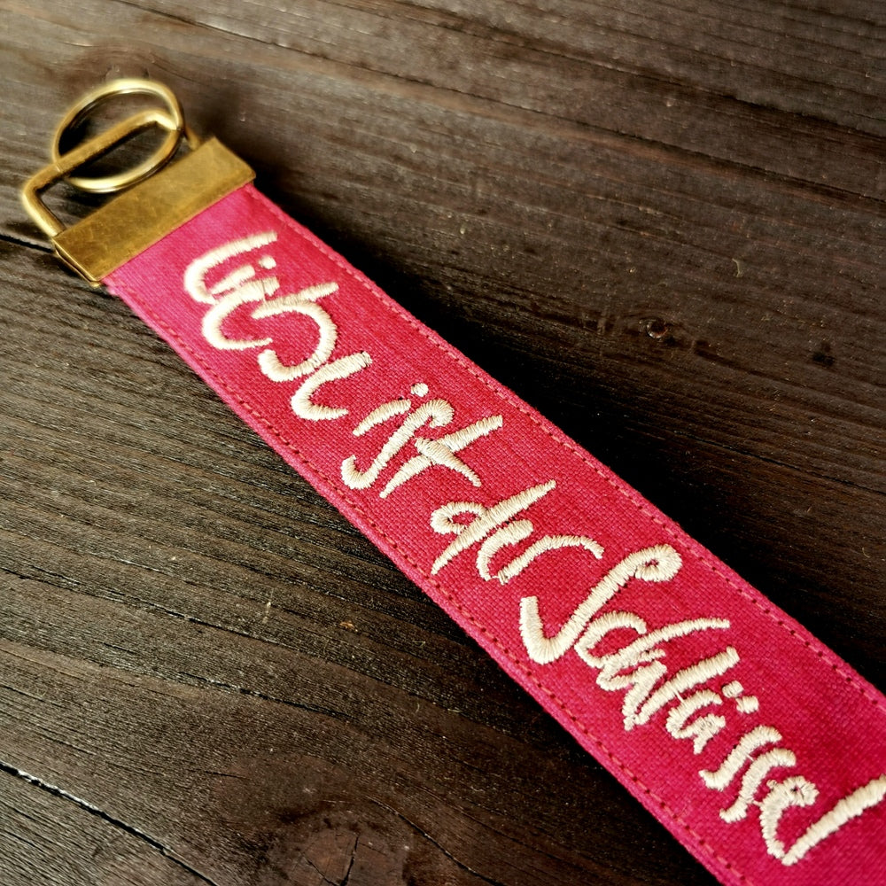 Schlüsselanhänger "Liebe ist der Schlüssel"