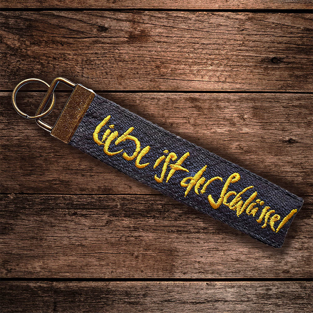 Schlüsselanhänger "Liebe ist der Schlüssel"