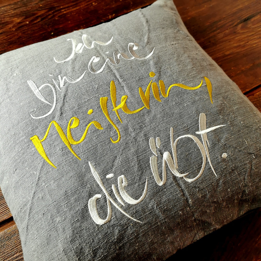 Kissenhülle Bauernleinen "Ich bin eine Meisterin, die übt."
