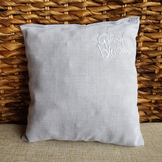 Kleines Zirbenkissen "G'sund bleiben" Hellblau