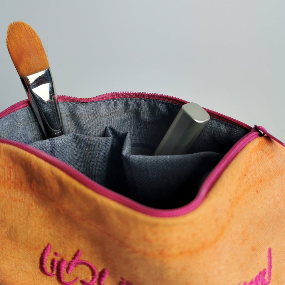 Kosmetiktasche "Liebe ist der Schlüssel"