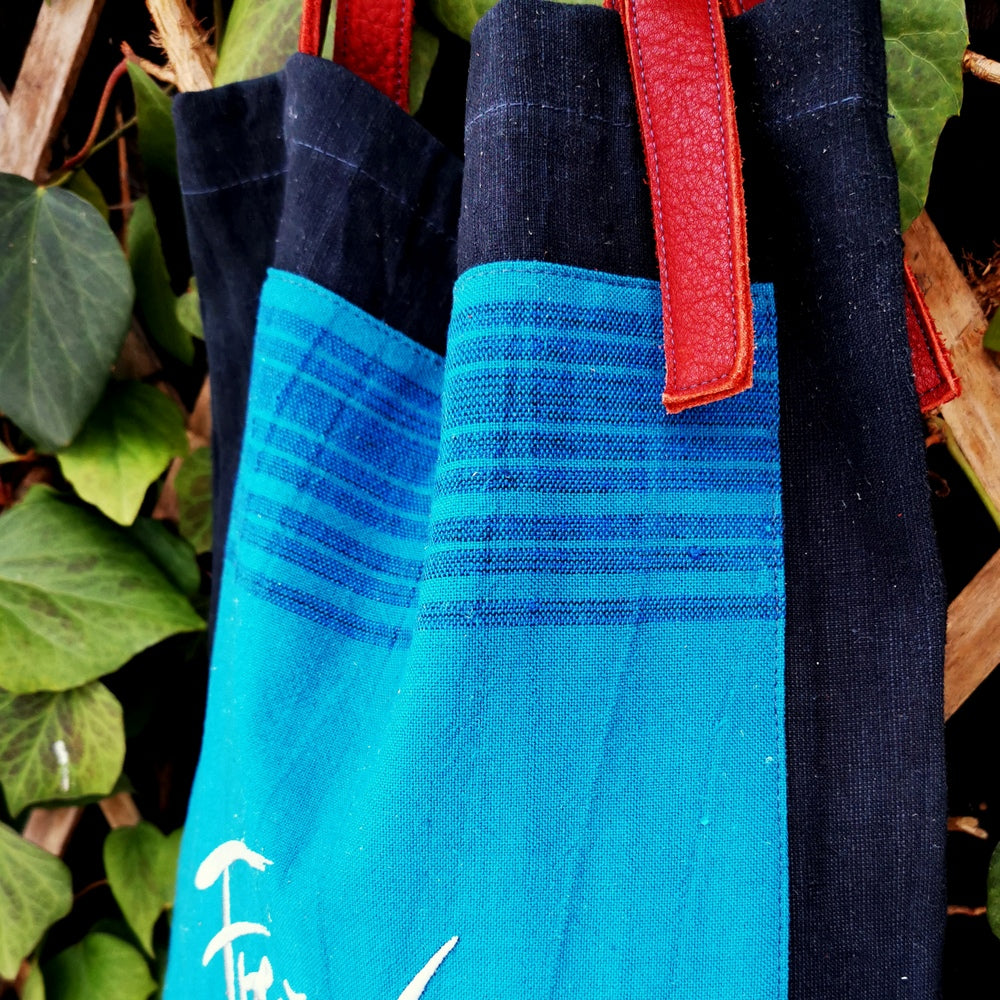 Schultertasche "Freude" mit Hirschlederriemen