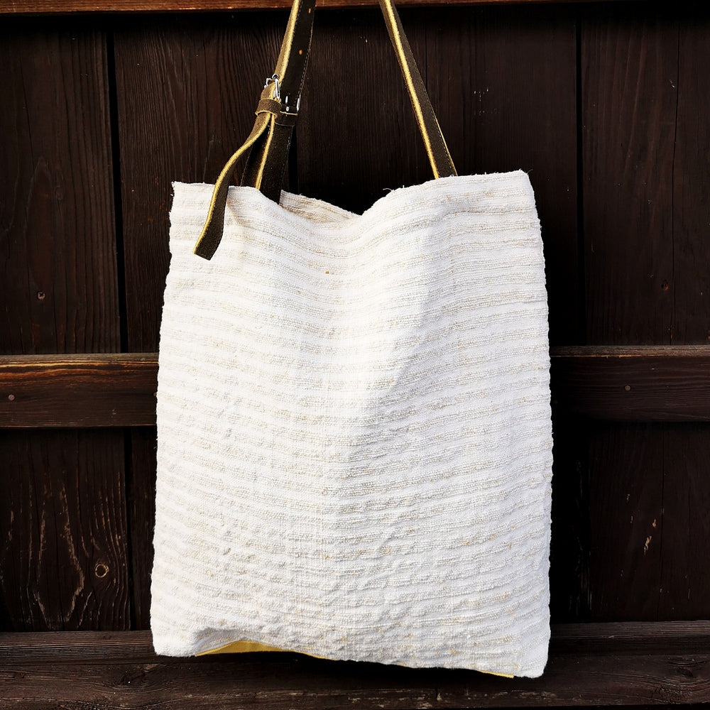 Schultertasche "Liebe Ornament" mit Hirschlederriemen