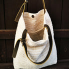 Schultertasche "Liebe Ornament" mit Hirschlederriemen