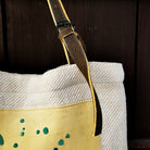 Schultertasche "Liebe Ornament" mit Hirschlederriemen