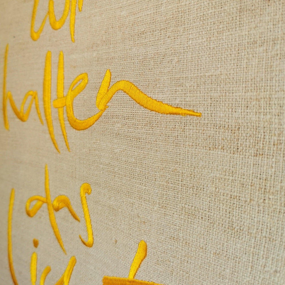 Haussegen "Wir halten das Licht"