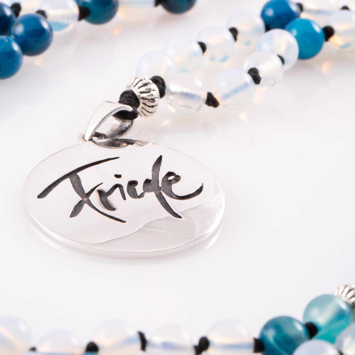 Friede-Mala (Rekonstruierter Mondstein/Achat blau)