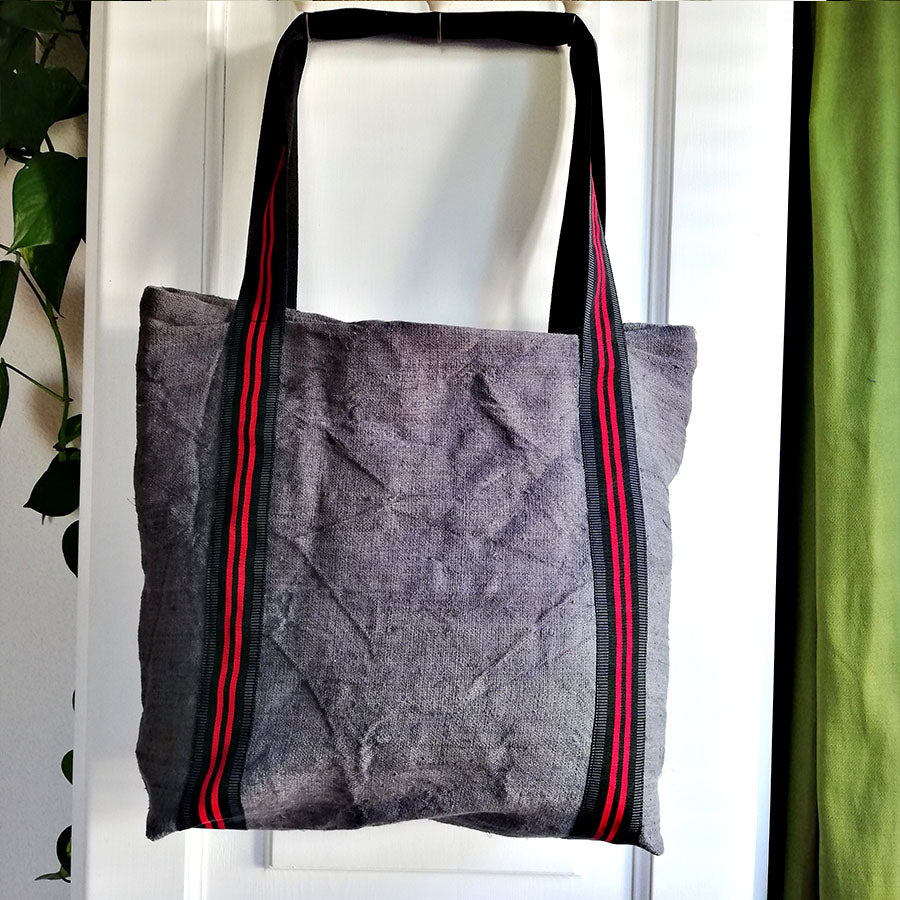 Schultertasche "Ich bin getragen"