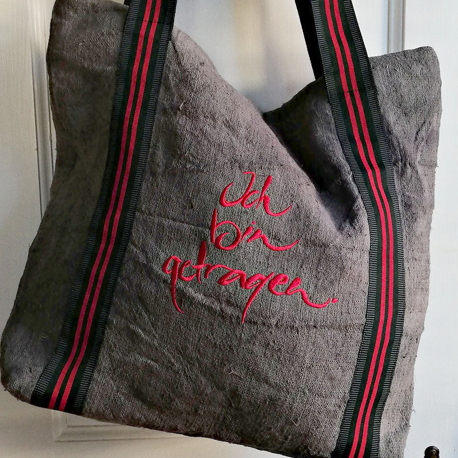 Schultertasche "Ich bin getragen"