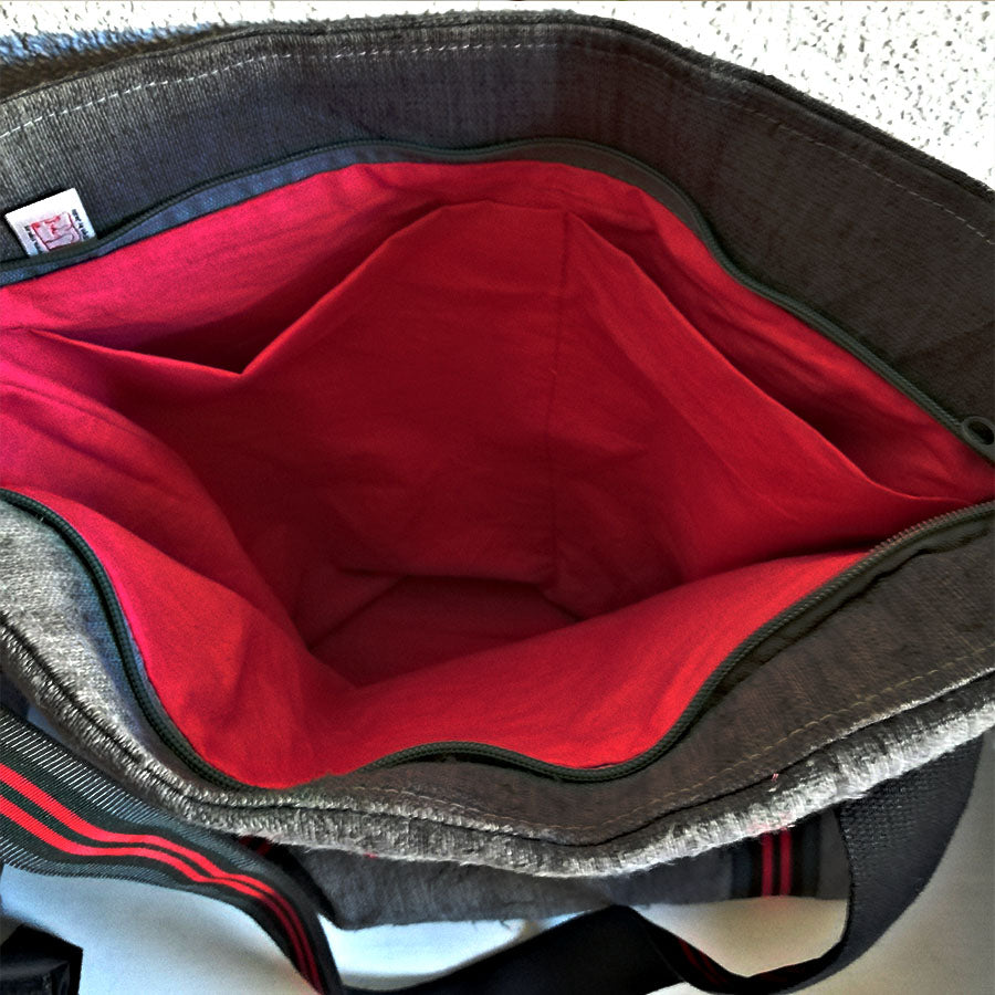 Schultertasche "Ich bin getragen"