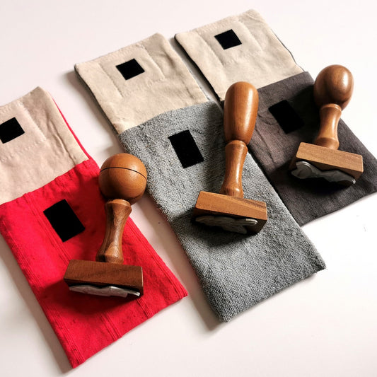 3 Stempel aus Nussholz (Bauernleinen)