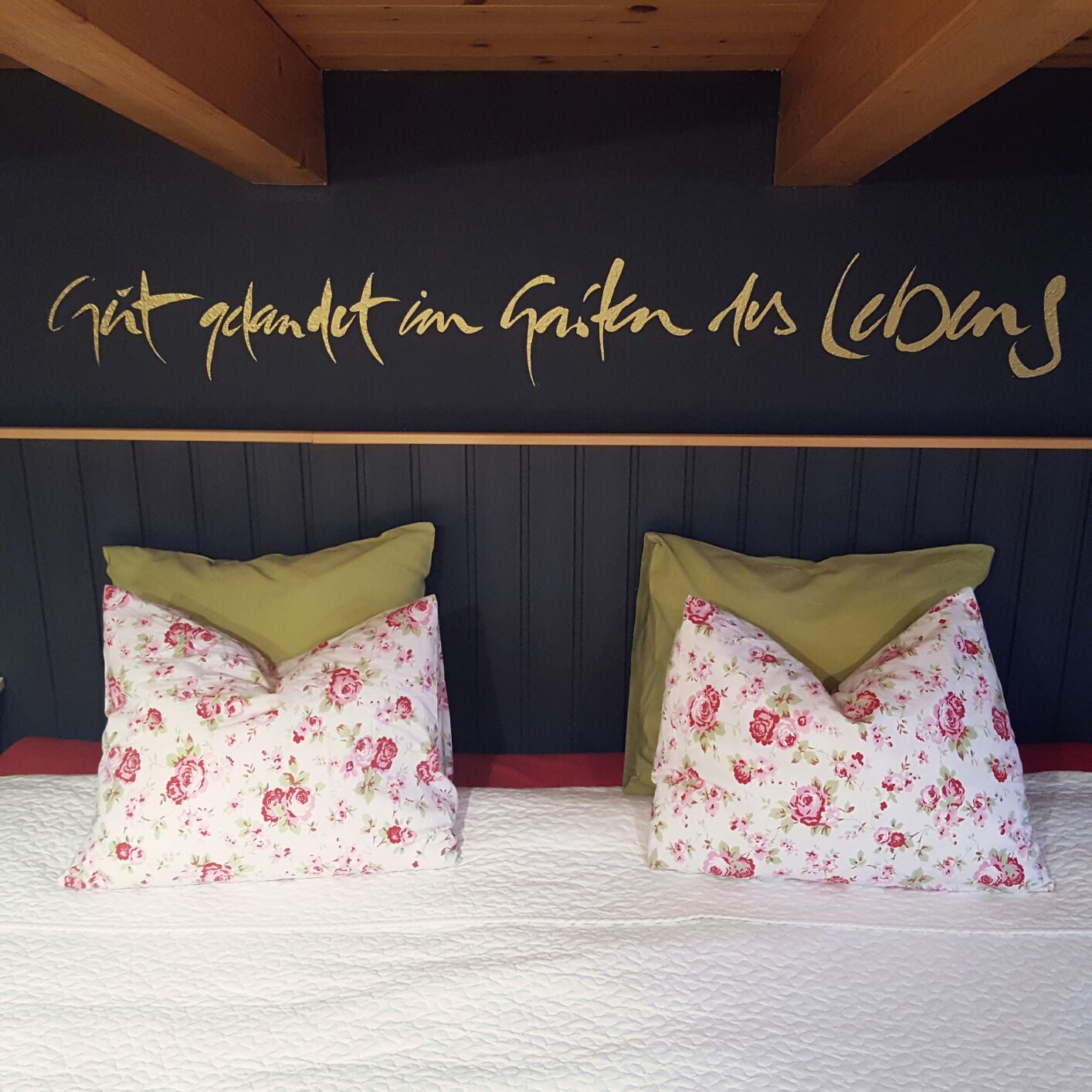 Wandtattoo "Gut gelandet im Garten des Lebens."