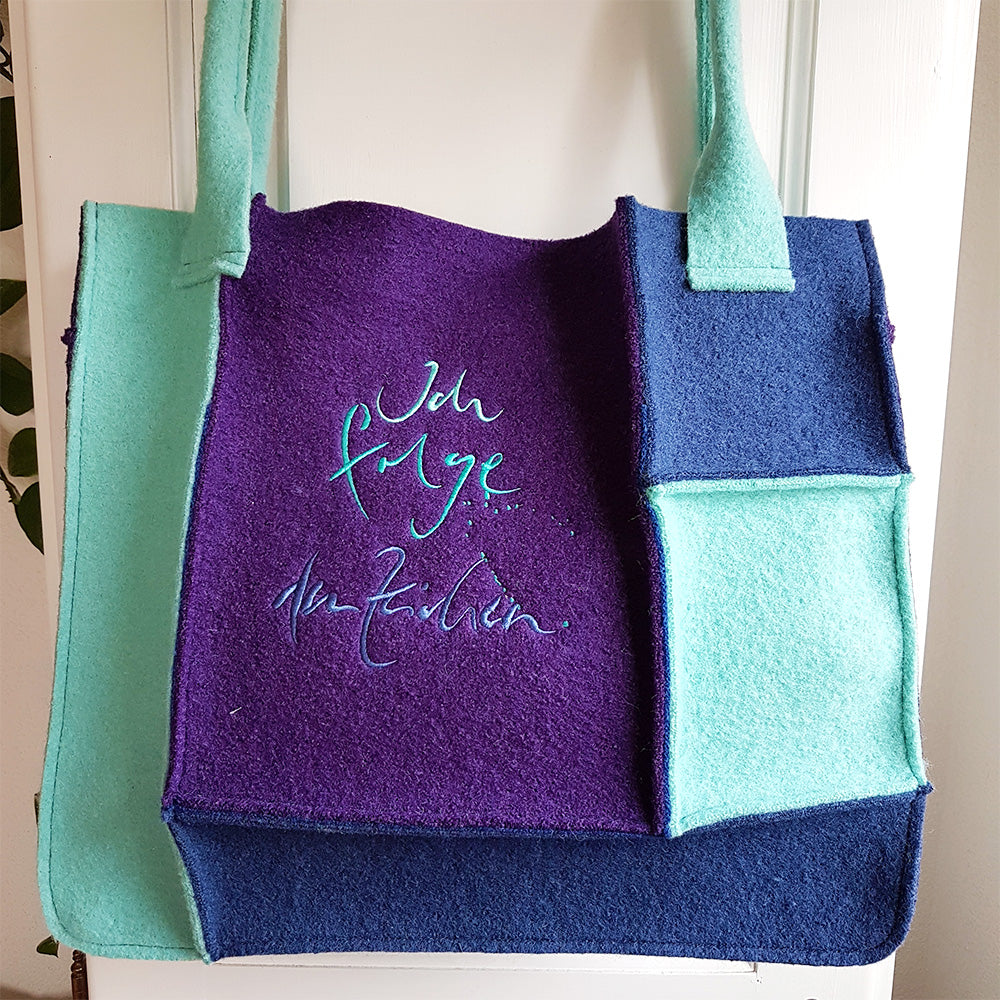 Yoga-Shopper "Ich folge den Zeichen"