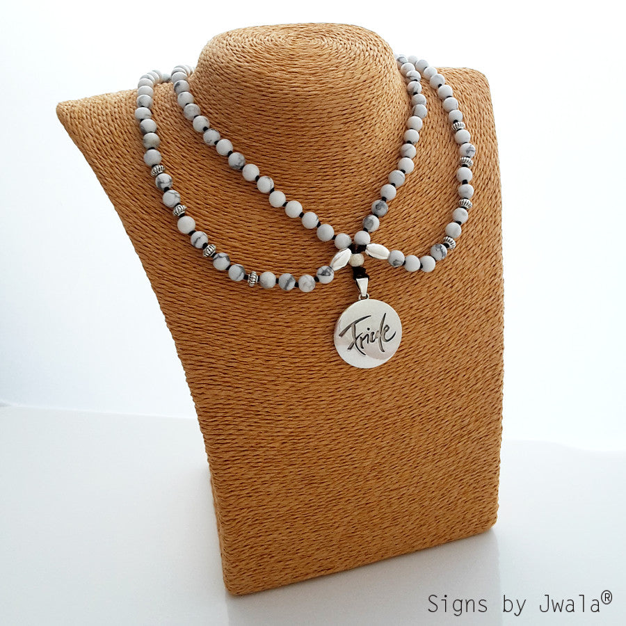 Friede-Collier (Howlith)