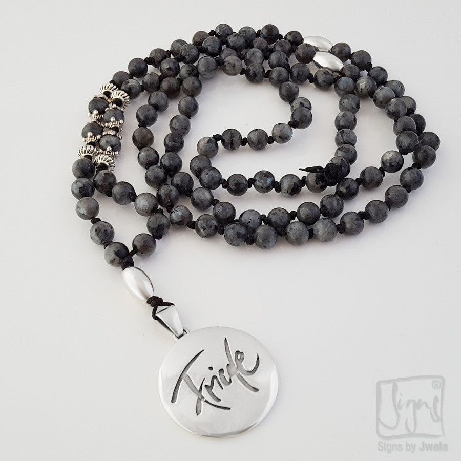 Friede-Mala (Labradorit)