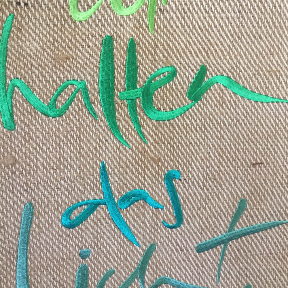 Haussegen "Wir halten das Licht"