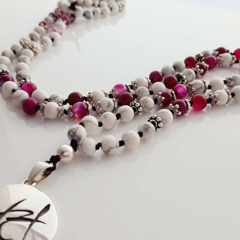 Jetzt-Mala (Howlith/Achat Rot)