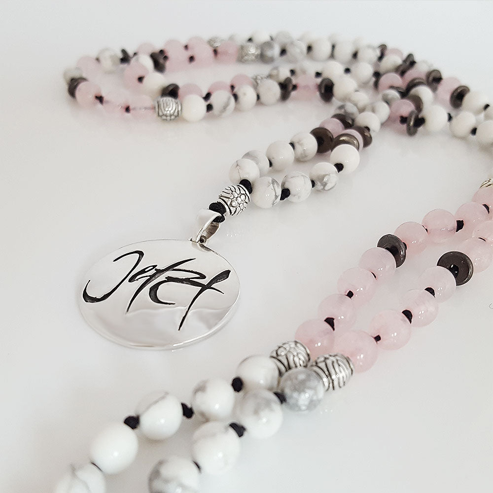 Jetzt-Mala (Howlith + Rosenquarz)