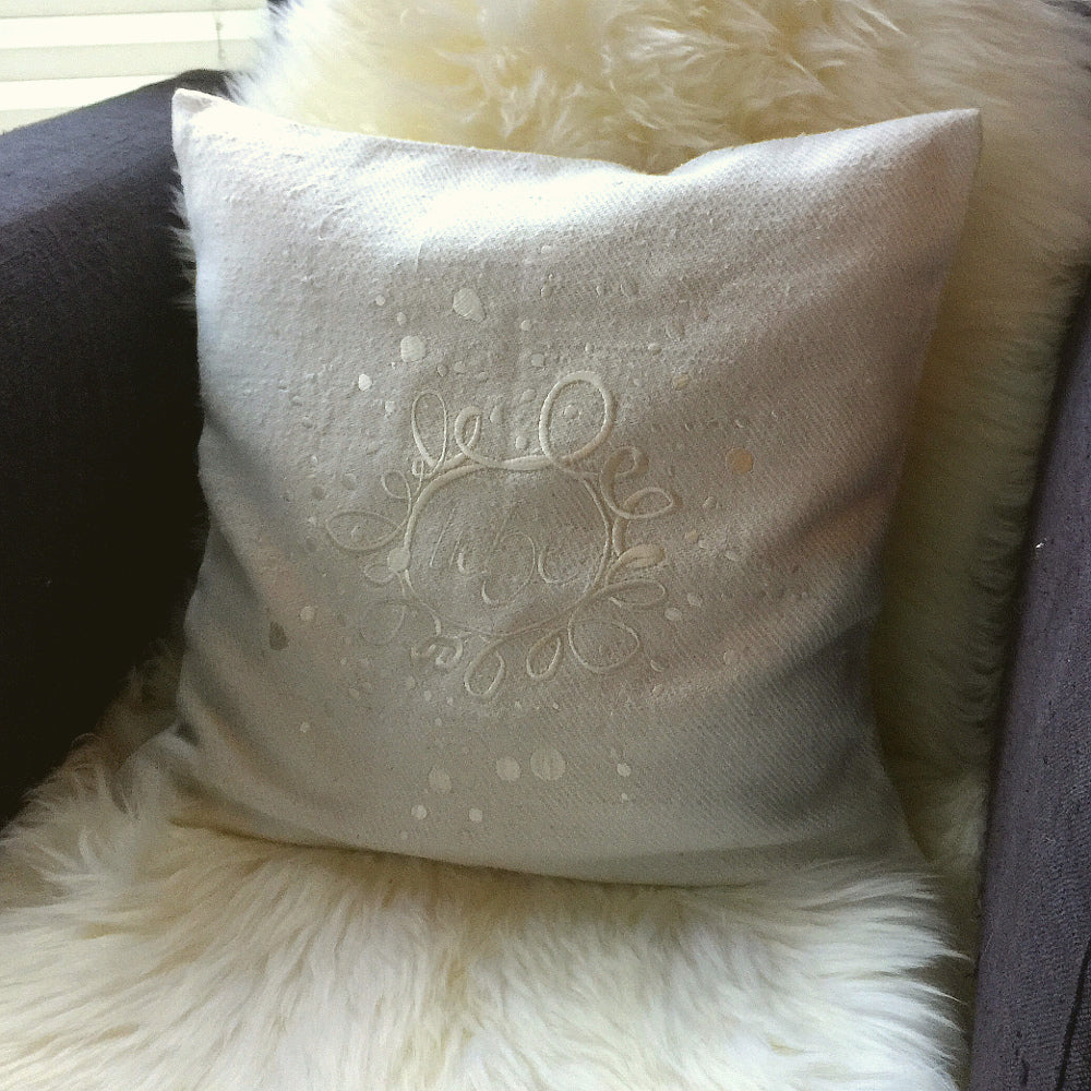 Bauernleinen Zirbenkissen "Liebe Ornament" grob