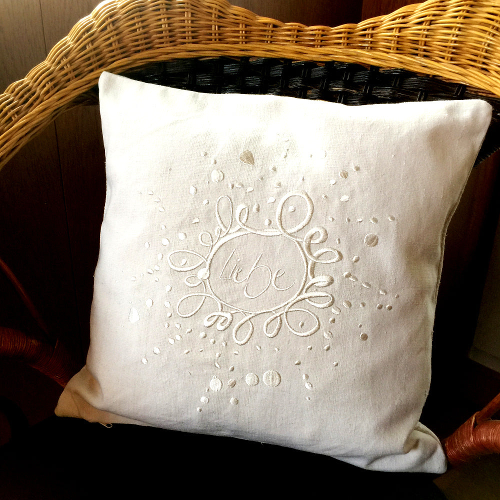 Bauernleinen Zirbenkissen "Liebe Ornament" fein