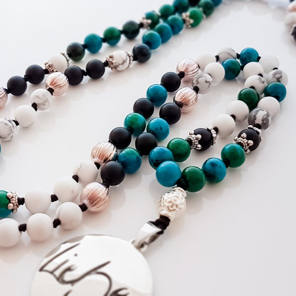 Liebe-Mala (Howlith/Onyx/Chrysokoll)