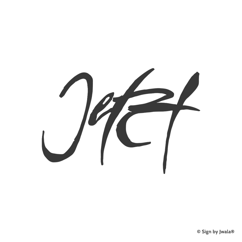 Die Botschaft „Jetzt“ wird auf Kissen, veganen Kerzen, Grußkarten, Impulskarten, Wanddekoration, Taschen, Sitzkissen, Malas mit Halbedelsteinen und Riedel Gläsern aus dem Onlineshop SignShop Tirol angebracht und entfaltet dort ihre spirituelle Wirkung. Mit SignShop Tirol Logo und Copyright von Jwala®.