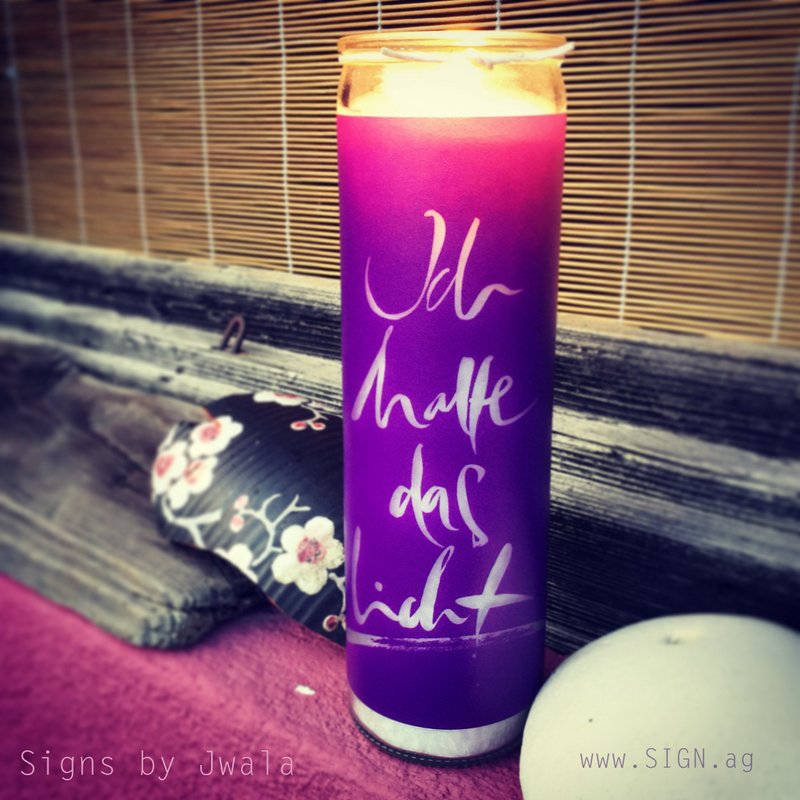 SignKerze "Ich halte das Licht" Farbe