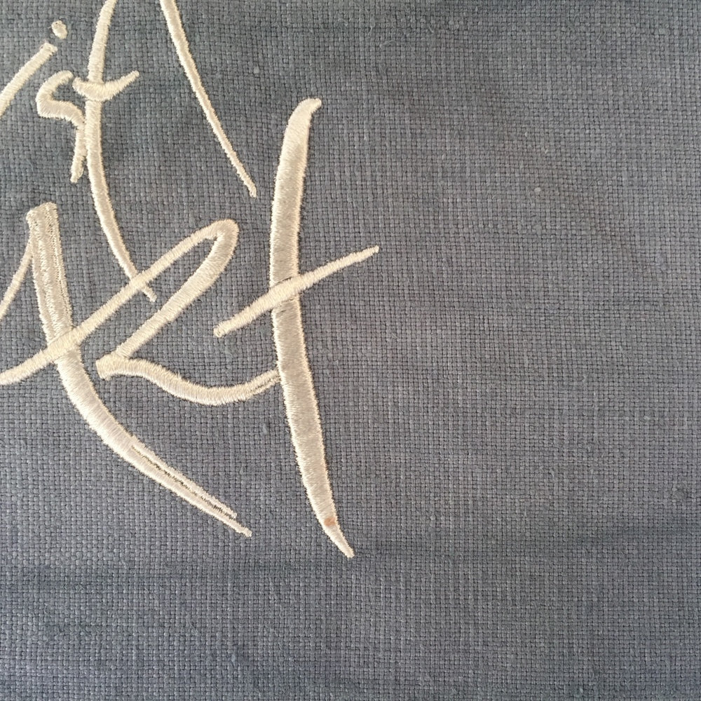 1 Tischset "die Zeit ist Jetzt" Grau